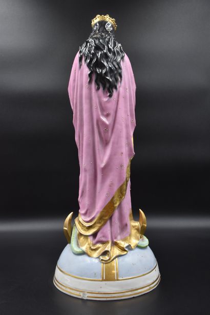 null Important Virgin in Brussels porcelain, polychrome and gilded Height: 54 cm....