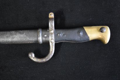 null French Saint Étienne bayonet, 1876, fat gun. French Saint Étienne bayonet, ...