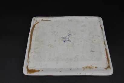 null Set of Sèvres porcelain consisting of a rectangular dish with romantic decoration...