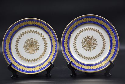 Pair of Paris porcelain plates from the Empire...