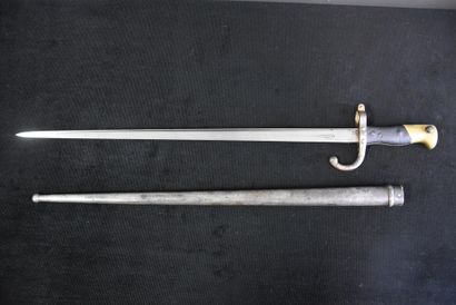 null French Saint Étienne bayonet, 1876, fat gun. French Saint Étienne bayonet, ...