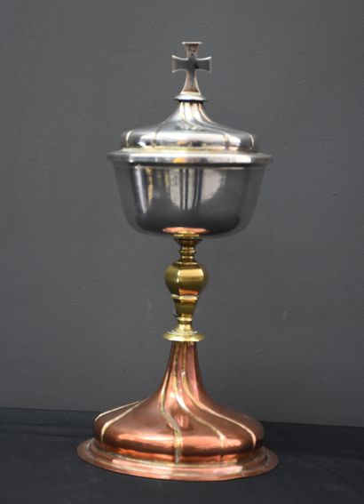 null Silver, gilt and metal ciborium, Augsburg hallmarks (pine cone) and hallmark...