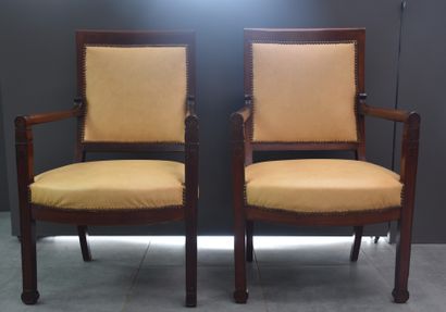 null Pair of Empire period armchairs.