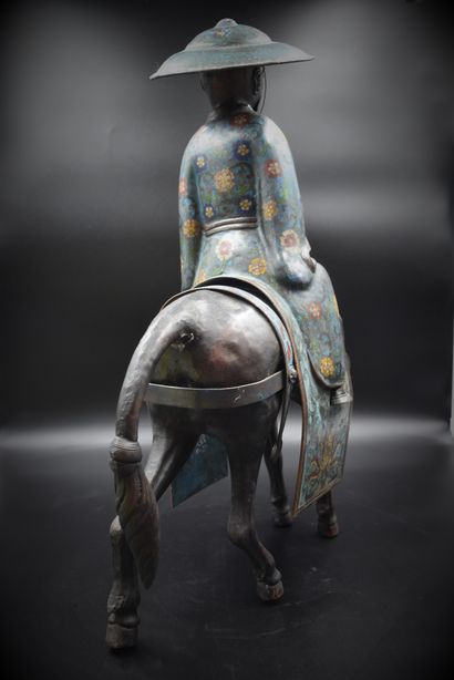 null Chinese bronze cloisonné 19th century. Rider. Ht : 57 cm. Nederlandse Versie...