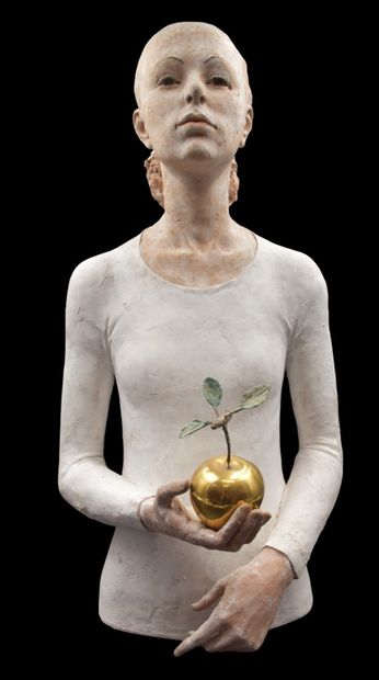 Luigi GATTI (1951) Luigi GATTI (1951). Bust of a woman with a golden apple. Polychrome...