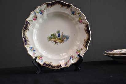 null Nice set of six soup plates in polychrome Tournai porcelain decorated with birds...