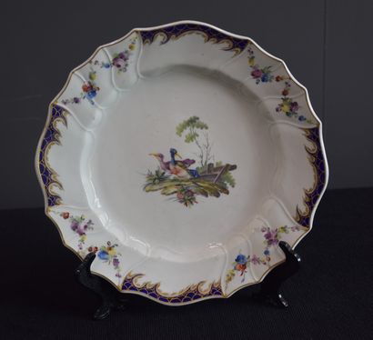 null Nice set of six polychrome Tournai porcelain plates decorated with birds of...