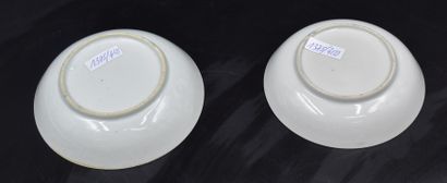 null Lot de deux soucoupes en porcelaine de Chine XVIIIème de la compagnie des Indes...