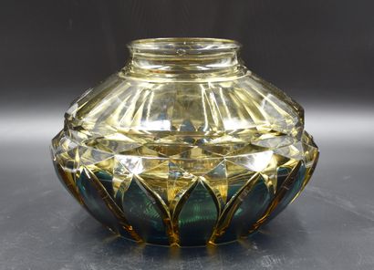 JOSEPH SIMON (1869-1960) JOSEPH SIMON (1869-1960). Vase en cristal du Val Saint Lambert...