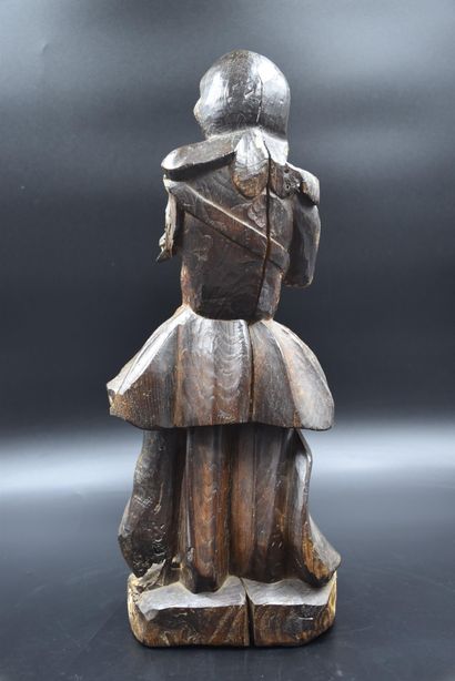 null Bois sculpté polychrome. Figure religieuse XVIIème siècle Ht : 47 cm. 

NL:...