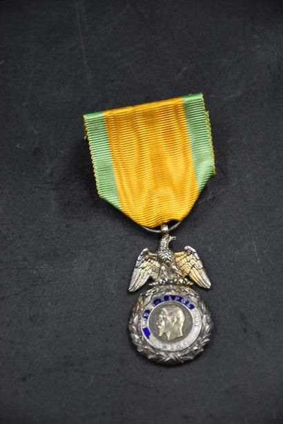 null Second Empire military medal with its reduction. (Small lacks of enamel on both...