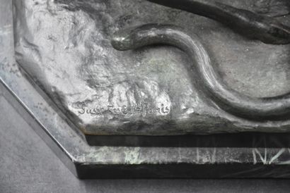 Antoine Louis BARYE (1795-1875). 安托万-路易斯-巴雷（1795-1875）。攻击鹿的黑豹。青铜，带绿色铜锈。Susse frères铸造厂的印章。高度：21厘米。长度：28厘米。...