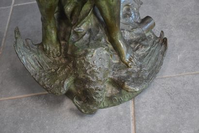 Maurine SAIN. Maurine SAIN. Important allegorical bronze with green patina: "The...