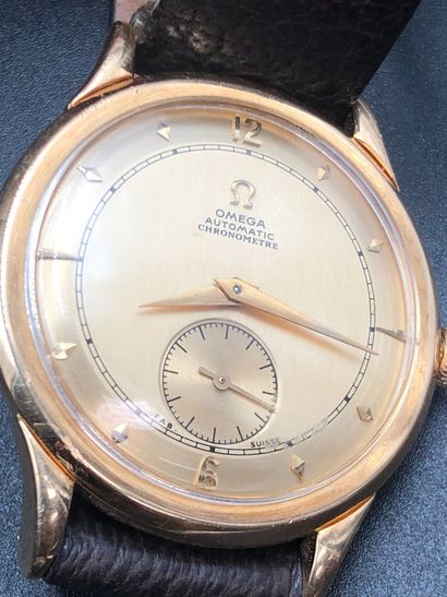 null Montre Omega homme or 18K. Modèle du centenaire. Année 1948. Dans sa boîte avec...