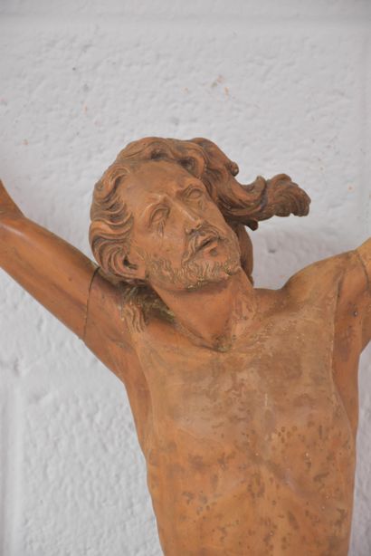 null Christ in carved wood XVIIth century. Ht : 80 cm. 

NL: Christus in houtsnijwerk...