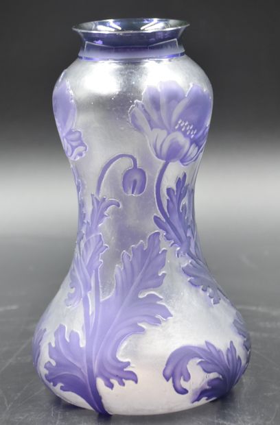 Léon Ledru (1855-1926) Léon Ledru (1855-1926) Vase art nouveau en cristal du Val...