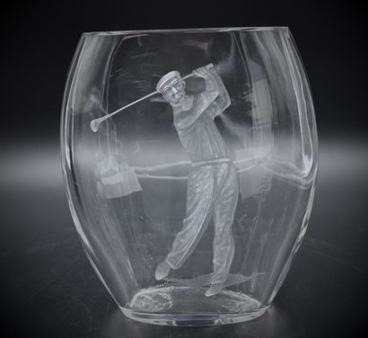 null Salween vase in Val Saint Lambert crystal. Decor of a golfer engraved with the...