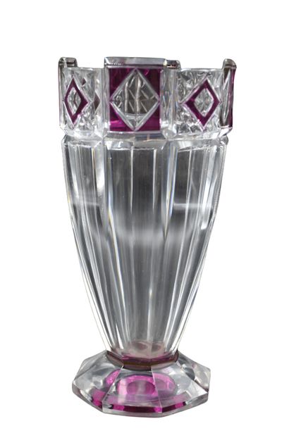 Vase art déco en cristal taillé du Val Saint...