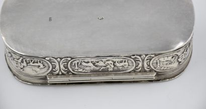 null Tobacco box in solid silver with army decoration in relief on the lid. Base...