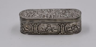 null Tobacco box in solid silver with army decoration in relief on the lid. Base...
