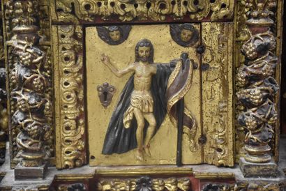 null Tabernacle baroque en bois sculpté peint et doré. Espagne XVIIème siècle. Ht...
