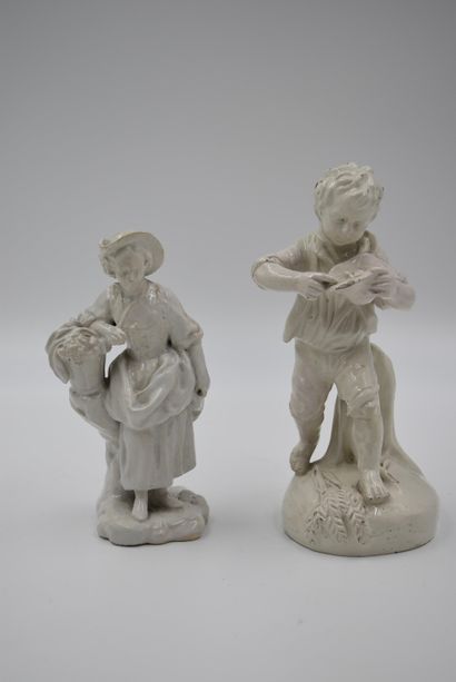 null Tournai XVIIIth (?). Lot of two statuettes in white glazed earthenware. Private...
