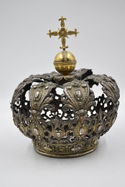 null Important silver and vermeil statue crown with the hallmarks of the city of...