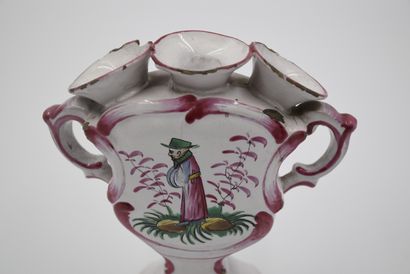 null Pair of tulip trees in earthenware from the east of France with Chinese decoration....