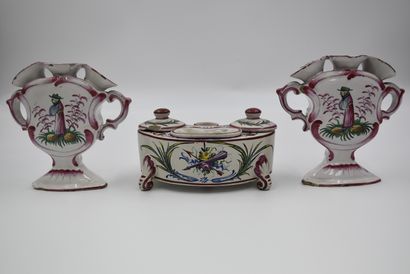 null Pair of tulip trees in earthenware from the east of France with Chinese decoration....