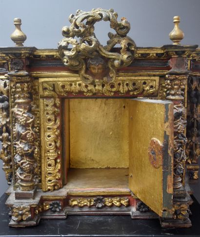 null 巴洛克式彩绘和镀金雕花木制帐幕。西班牙第十七世纪。高度：62厘米。



 在一个小房间里的一个小房间里的一个小房间里的一个小房间里的一个小房间里的一...