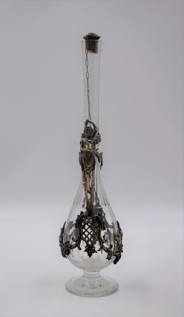 null Decanter around 1880 of regency style, bronze mount in silver plated bronze,...