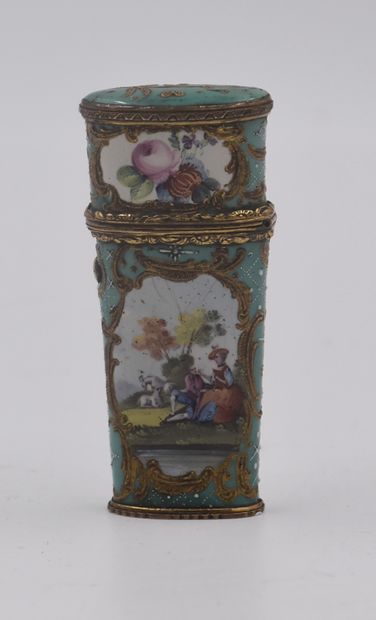 null Small copper sewing kit enamelled with romantic scenes. Empty. End of 18th/beginning...