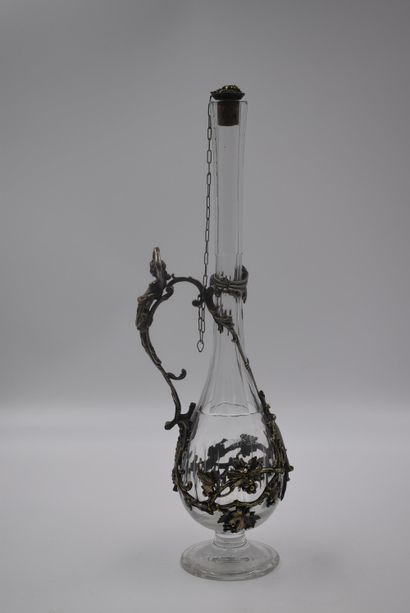 null Decanter around 1880 of regency style, bronze mount in silver plated bronze,...