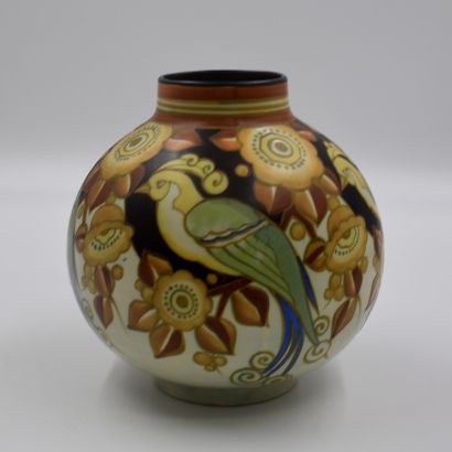 null Vase Boch Keramis à décor de l'oiseau lyre. Ht : 25 cm. 



Boch Keramis vaas...