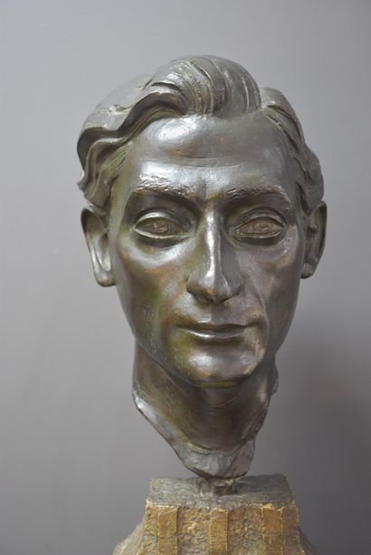 Antonio LUCARDA (1904-1993). Antonio LUCARDA (1904-1993). Bronze bust representing...