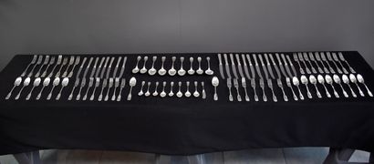 null Ridgway family. Sheffield cutlery set in silver metal composed of 89 pieces...
