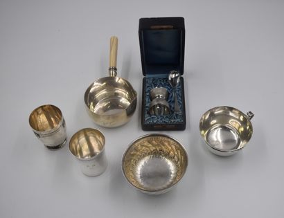 null Small lot of silverware engraved with the names or initials of Princess Elizabeth...