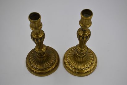 null Pair of Louis XIV style bronze candlesticks. Height: 27 cm. Provenance: Countess...