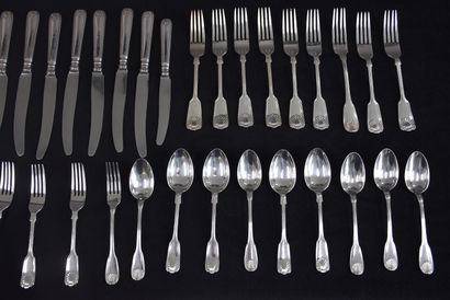 null Ridgway family. Sheffield cutlery set in silver metal composed of 89 pieces...