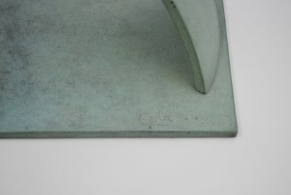 KOBE (1950-2014). 
科比（1950-2014）。

Testa nel vento. 1999

青铜，带绿色铜锈。

E.A 2/4.

创始人马里亚尼。

比利时的私人收藏。

高度：29厘米。



科比（1950-2014）。

在否决权上的考验。

布朗斯有很好的光泽。

EA...