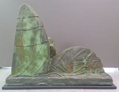 Oscar DE CLERCK(1892-1968) Oscar DE CLERCK(1892-1968) 印象深刻的石膏像，有绿色铜锈。高度：69厘米。宽度：93厘米。Oscar...