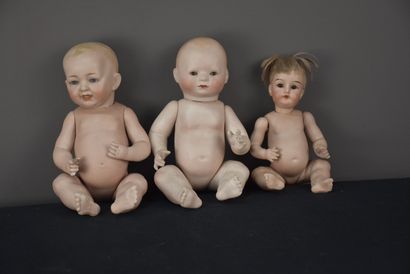 null Lot de 3 bébés avec têtes et corps en biscuit de fabrication allemande dont...