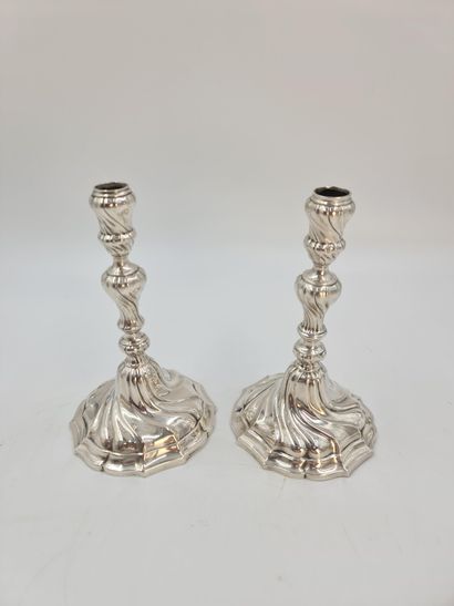 null Lot of two 18th century candlesticks in solid silver with Liège hallmarks (false...