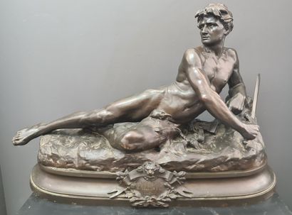 null Léon BONDUEL (1857-1928). Important bronze à patine verte foncée représentant...