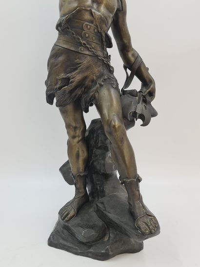 Edouard Drouot ( 1859-1945) Edouard Drouot ( 1859-1945) Le guerrier gaulois. Bronze...