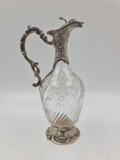 null Silver and crystal ewer, French minerve hallmarks around 1900. Ht: 26 cm.



Kan...