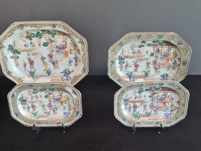 null Partie de service en porcelaine de Chine. Compagnie des Indes vers 1850. Cet...