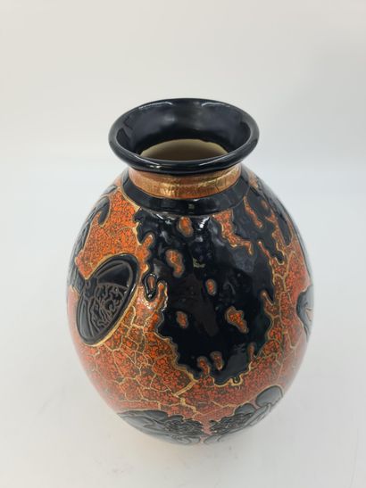 Charles CATTEAU (1880-1966) Charles CATTEAU (1880-1966) Boch Keramis艺术装饰花瓶。"珀尔修斯和戈尔贡斯"。D.2074.高度：31厘米。

Charles...