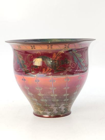 Vase art nouveau en céramique de Royal Lancastrian....