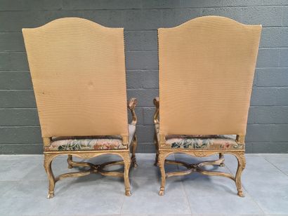 null Pair of gilded wood armchairs in the Regency style, tapestry of plant motifs....